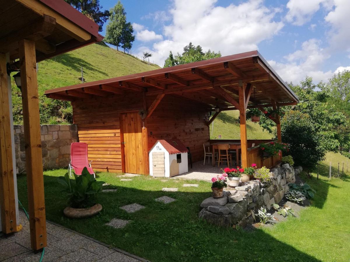 Villa Charming House With Beautiful Landscape à Frýdštejn Extérieur photo